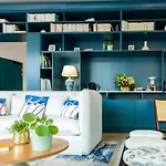 Urban Style Victoria Boutique 4*