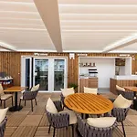 Urban Style Victoria Boutique Hotel