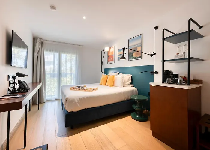 Urban Style Victoria Boutique Hotel